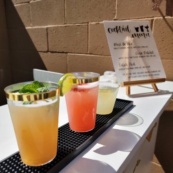 Mixing In Action - Bartenders Near Me