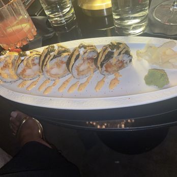 Segreto Lounge - Lobster caviar roll - Lounges Near Me - Houston, Texas Segreto Lounge - Lobster caviar roll - Lounges Near Me - Houston, Texas