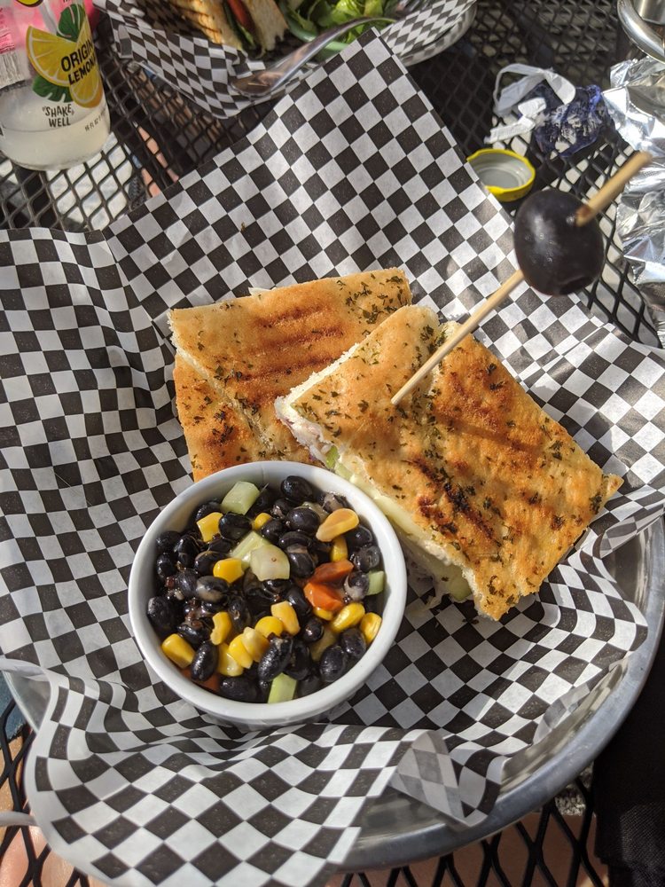 OLIVE’S EATERY 25 Photos & 49 Reviews 25 Syracuse St, Baldwinsville