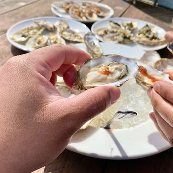 Broken Oar Oyster Bar - Raw Oysters - Wine Bars Near Me - Homer, Alaska