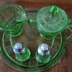 Purple Monkey Antiques - Jeannette Hostess Set, with the original box. I could. not find.any and information on line about this set.