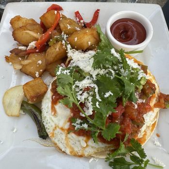 Perch - Huevos rancheros - Lounges Near Me - Los Angeles, California