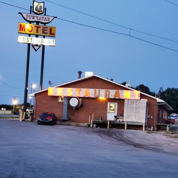 Powhatan Restaurant - the outside of the restaurant - Breakfast & Brunch Near Me - Pocahontas, Illinois Powhatan Restaurant - the outside of the restaurant - Breakfast & Brunch Near Me - Pocahontas, Illinois