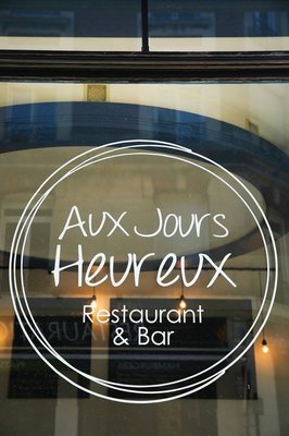 Aux Jours Heureux by null