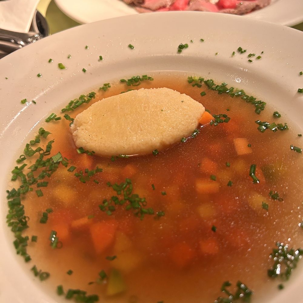 Glacis Beisl - Beef soup - Austrian Near Me - Vienna, 9 Glacis Beisl - Beef soup - Austrian Near Me - Vienna, 9