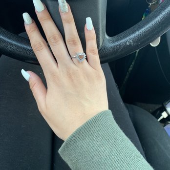 Paris Nails - Nothing like the picture - Nail Salons Near Me - Moreno Valley, California