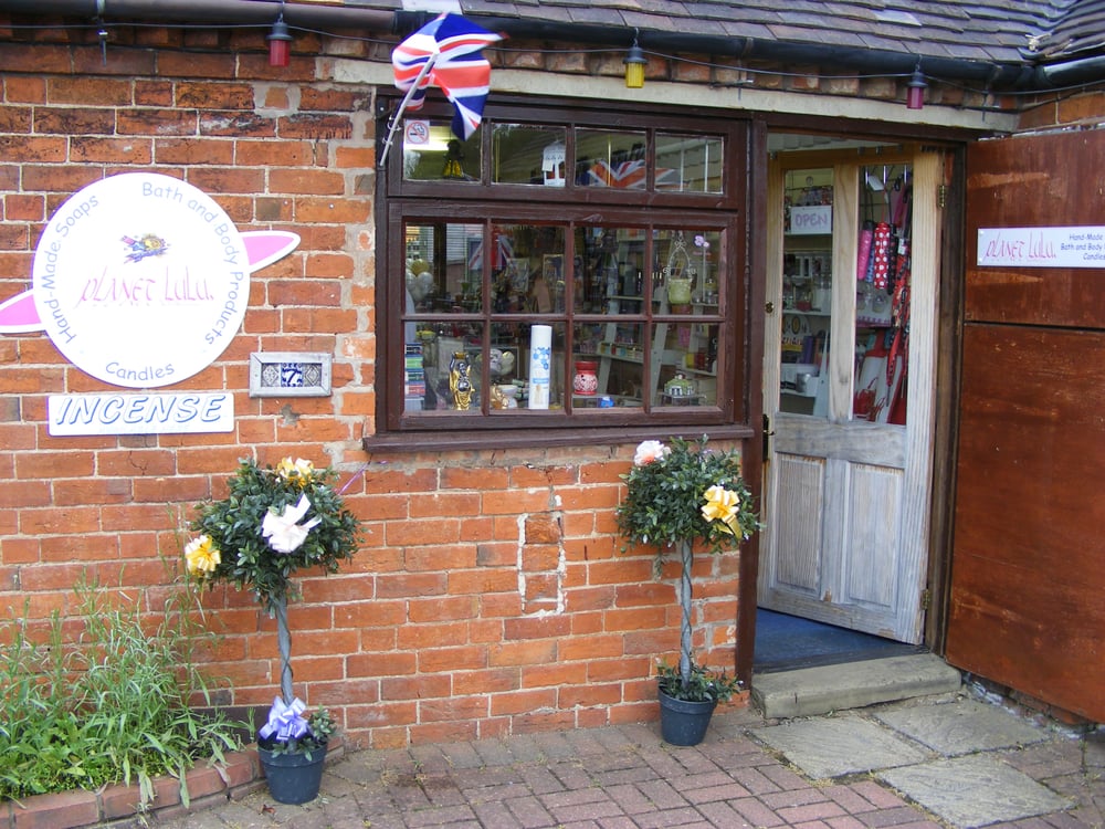 LULU Wood Lane, Earlswood, West Midlands, United Kingdom Cosmetics & Beauty Supply