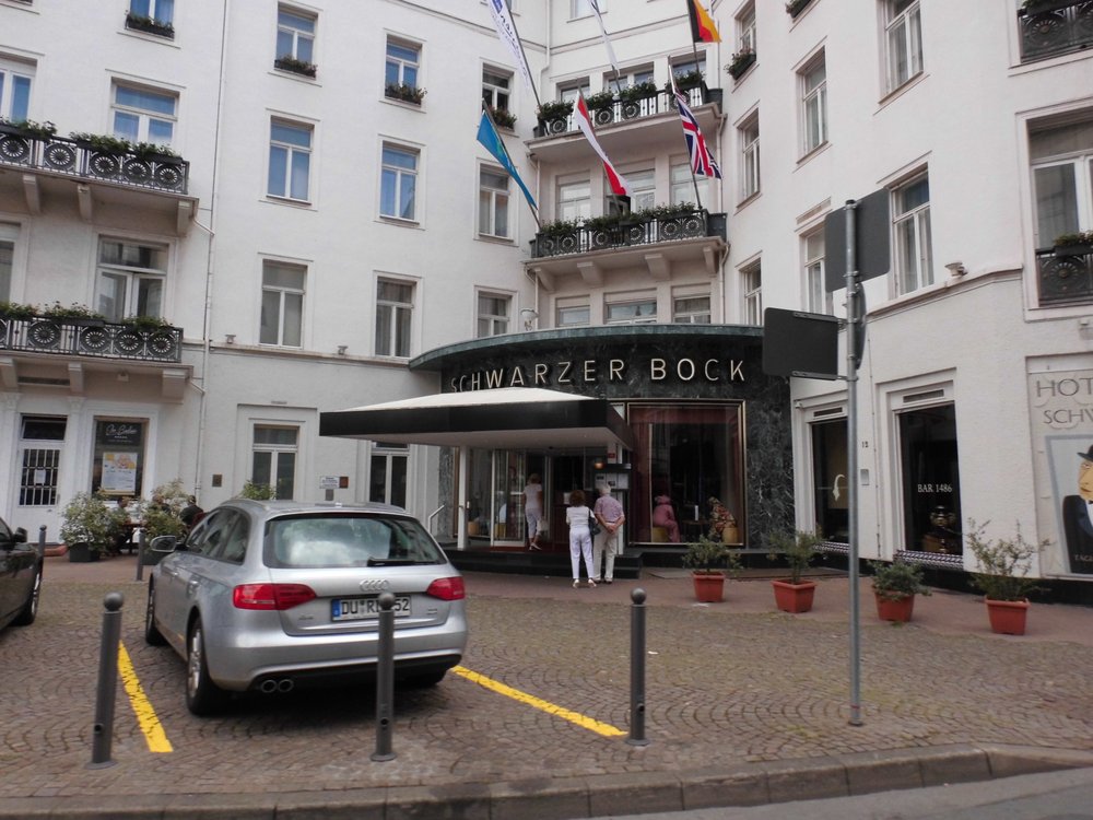 SCHWARZER BOCK HOTEL Kranzplatz 12, Wiesbaden,