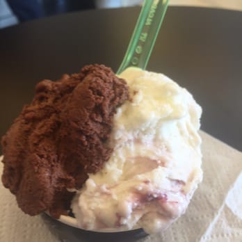 Gelateria Lungarno - Dark chocolate and black cherry, amazing! - Ice Cream & Frozen Yogurt Near Me - Florence, FI Gelateria Lungarno - Dark chocolate and black cherry, amazing! - Ice Cream & Frozen Yogurt Near Me - Florence, FI