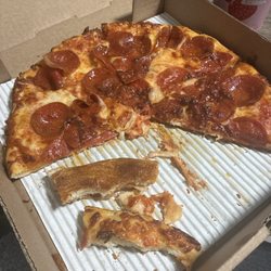 Famous Pizza & Restaurant - Small pepperoni pizza