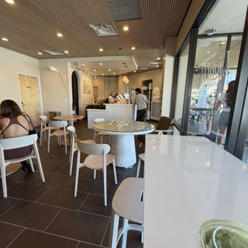Light Heart Coffee - Indoor seating (additional indoor seating not pictured) - Coffee & Tea Near Me - Scottsdale, Arizona