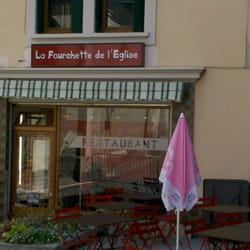 La Fourchette de l'Eglise - outside seating and front window