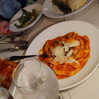 Capri Ristorante - Italian Near Me - Burr Ridge, Illinois