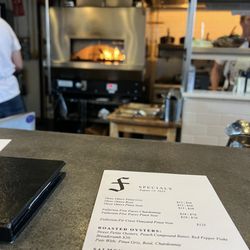 Manger Restaurant and Wine Bar