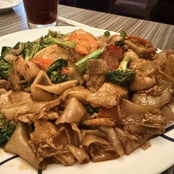 Kanda Thai Cuisine - 36. Pad See - Ew - Thai Near Me - San Diego, California Kanda Thai Cuisine - 36. Pad See - Ew - Thai Near Me - San Diego, California
