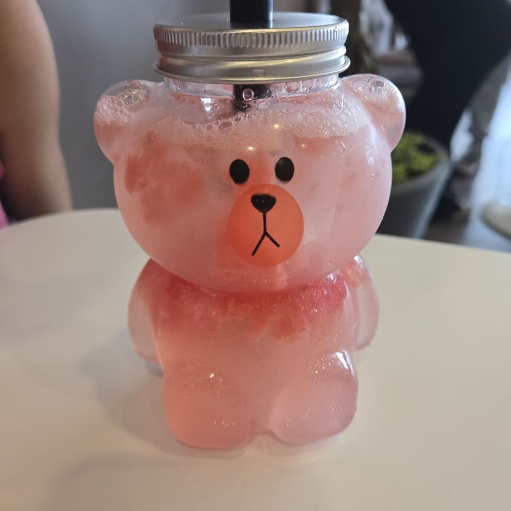 W Coffee & Tea - Glitter watermelon drink - Patisserie/Cake Shop Near Me - Niles, Illinois W Coffee & Tea - Glitter watermelon drink - Patisserie/Cake Shop Near Me - Niles, Illinois