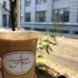 Almondine Bakery