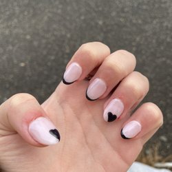 Leisy Nail Salon & Spa