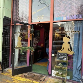 Queen Hippie Gypsy - Spiritual Shop Near Me - Oakland, California