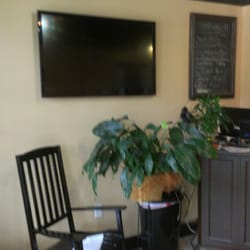 Ciao Bello Salon for Men and Boys - Very relaxing waiting area.