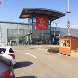 Tesco Extra - Vchod