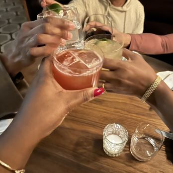 Le Crocodile - Drinks ! - French Near Me - Brooklyn, New York