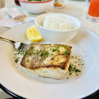 Red Perch - Mahi Mahi with rice - Australian Near Me - Nashville, Tennessee Red Perch - Mahi Mahi with rice - Australian Near Me - Nashville, Tennessee