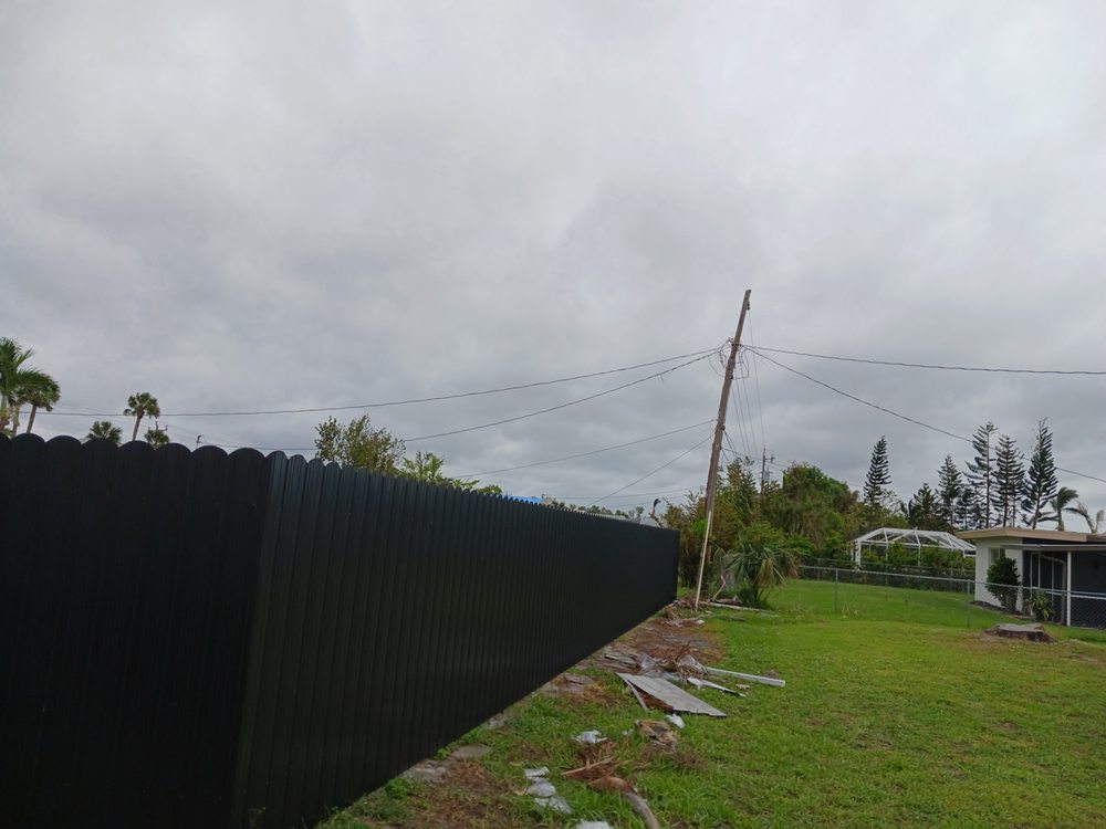 Slide of Metal Fence Guajiro