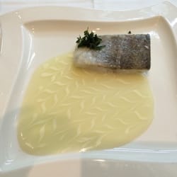 Daluan - Bacalao con crema ligera de ajo.