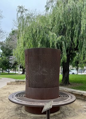 Abraham Lincoln Park by null