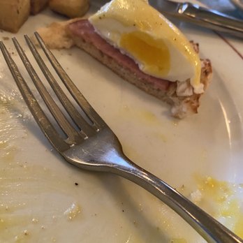 L’Express - Eggs Benedict - French Near Me - New York, New York