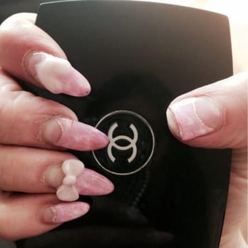 Glam Nail Studio - 2 days after and one broke one cracked ( middle ) and cracked thumbnail - Nail Salons Near Me - Richmond, British Columbia