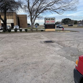 Kwik Kar Oil & Lube - Exterior - Oil Change Stations Near Me - Pasadena, Texas Kwik Kar Oil & Lube - Exterior - Oil Change Stations Near Me - Pasadena, Texas
