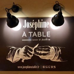 Joséphine à Table