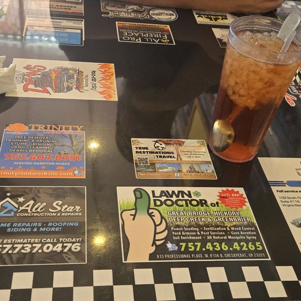 Hotrodders Cafe - American Near Me - Chesapeake, Virginia