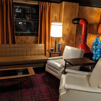 The Commons - More retro vibes - Lounges Near Me - Grand Rapids, Michigan The Commons - More retro vibes - Lounges Near Me - Grand Rapids, Michigan
