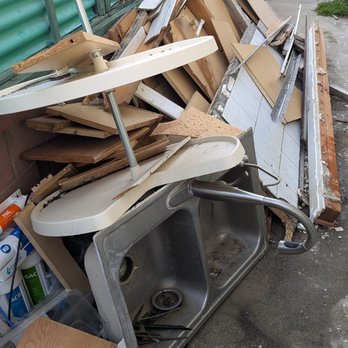 Hussle Hard Moving & Junk Removal - Before - Junk Removal & Hauling Near Me - Los Angeles, California Hussle Hard Moving & Junk Removal - Before - Junk Removal & Hauling Near Me - Los Angeles, California