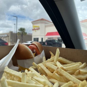 In-N-Out Burger - burger and fries - Burgers Near Me - San Antonio, Texas In-N-Out Burger - burger and fries - Burgers Near Me - San Antonio, Texas