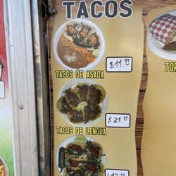 Taqueria Mi Pueblito - Tacos