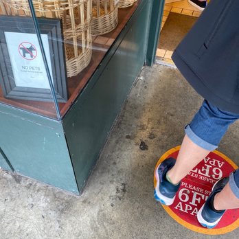 Le Panier - The line ride. - Bakeries Near Me - Seattle, Washington
