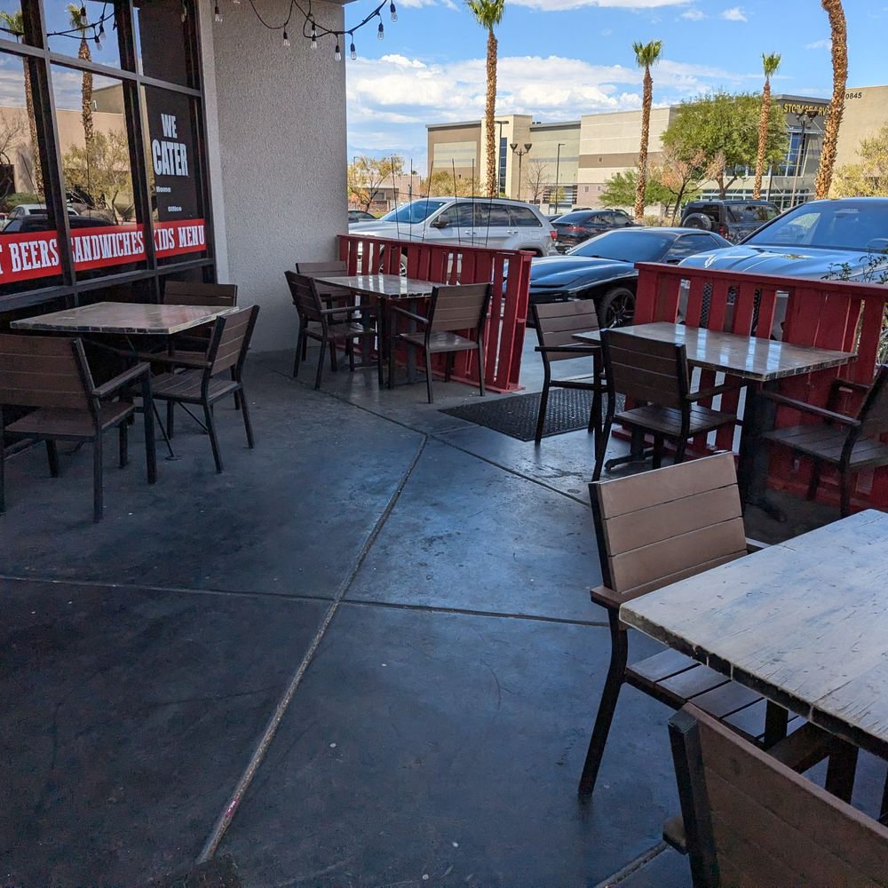 Bell's BBQ - Patio - Barbeque Near Me - Henderson, Nevada
