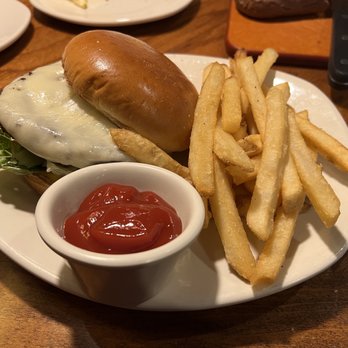 Outback Steakhouse - Steakhouses Near Me - Shenandoah, Texas