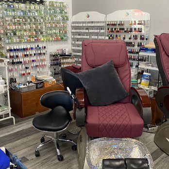 Lincoln Nails & Spa - Inside - Nail Salons Near Me - Venice, California Lincoln Nails & Spa - Inside - Nail Salons Near Me - Venice, California
