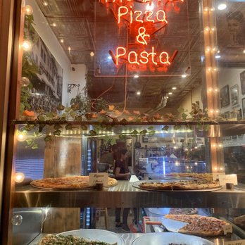 Grafa Pizza - Grafa Pizza & Pasta - Pizza Near Me - Miami Beach, Florida