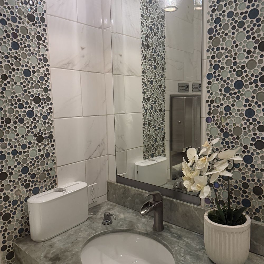 Lure Fish House - Bathroom - Seafood Near Me - Ventura, California Lure Fish House - Bathroom - Seafood Near Me - Ventura, California