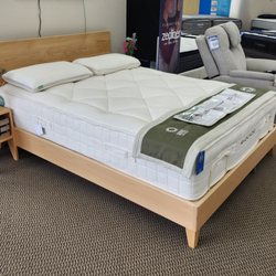 Mancini's Sleepworld - Laurel Heights