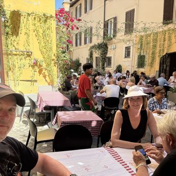 Dar Poeta - Pizza Near Me - Rome, RM