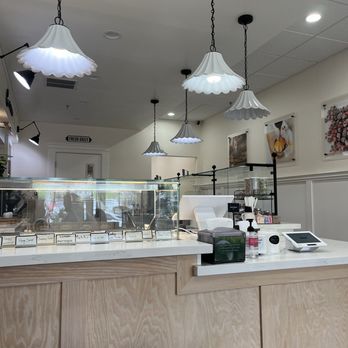 Cia di Gelateria - Inside - Gelato Near Me - Folsom, California