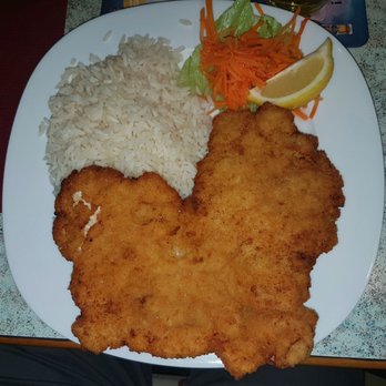 Zipfer Eck - Wiener Schnitzel gebacken vom Schwein mit Reis - Austrian Near Me - Vienna, 9