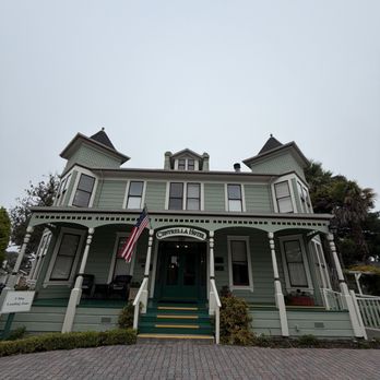 Centrella Hotel - Exterior - Hotels Near Me - Pacific Grove, California